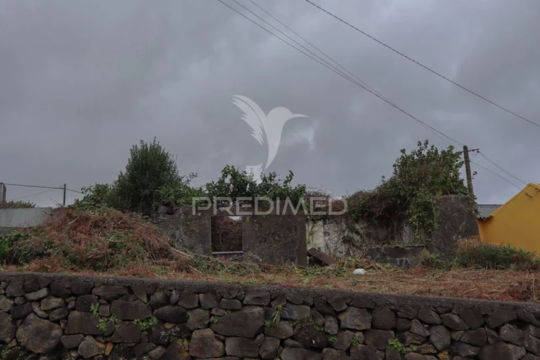 Moradia T1 para Venda em Norte Grande (Neves)