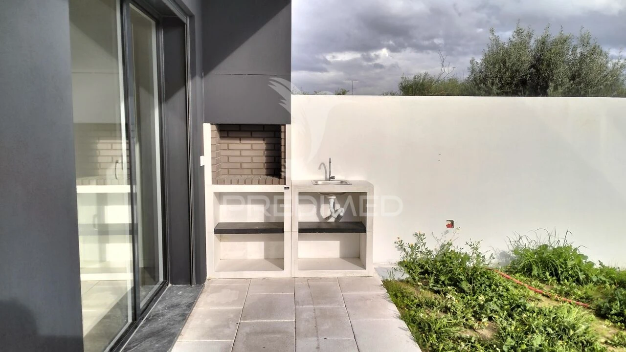 Moradia T4 para Venda em Nossa Sra de Fatima Foto 20