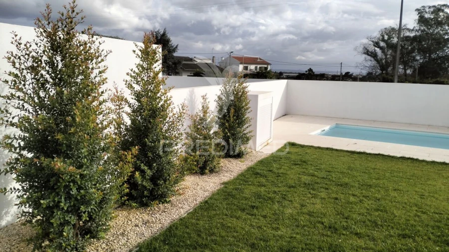 Moradia T4 para Venda em Nossa Sra de Fatima Foto 23