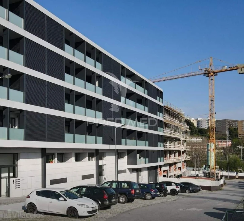 Apartamento T2 para Venda em Azurem Foto 1