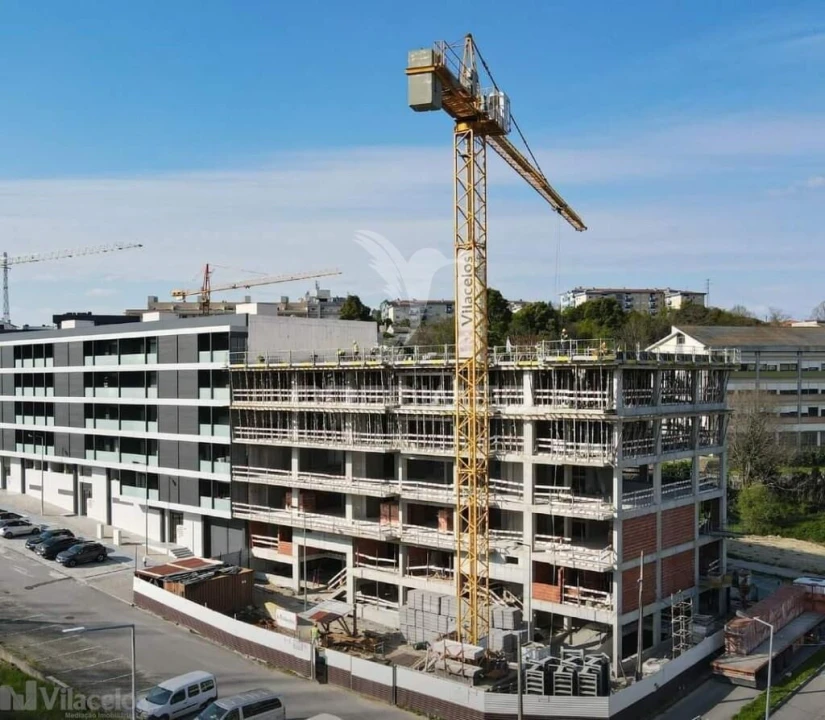 Apartamento T2 para Venda em Azurem Foto 3