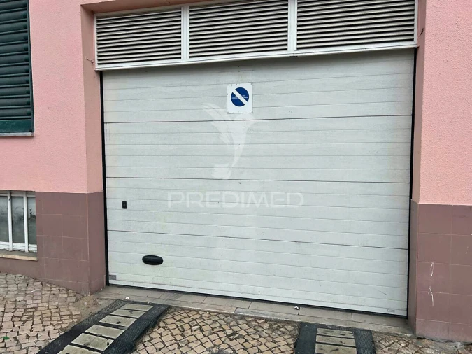 Garagem para Venda em Setubal (São Sebastião) Foto 3