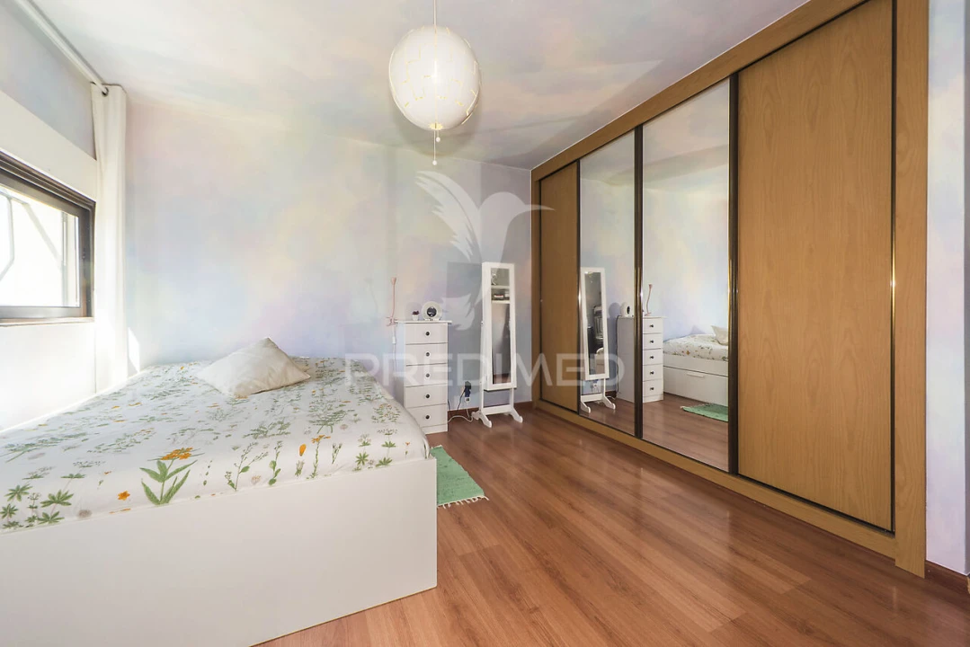 Moradia T6 para Venda em Olivais Foto 14