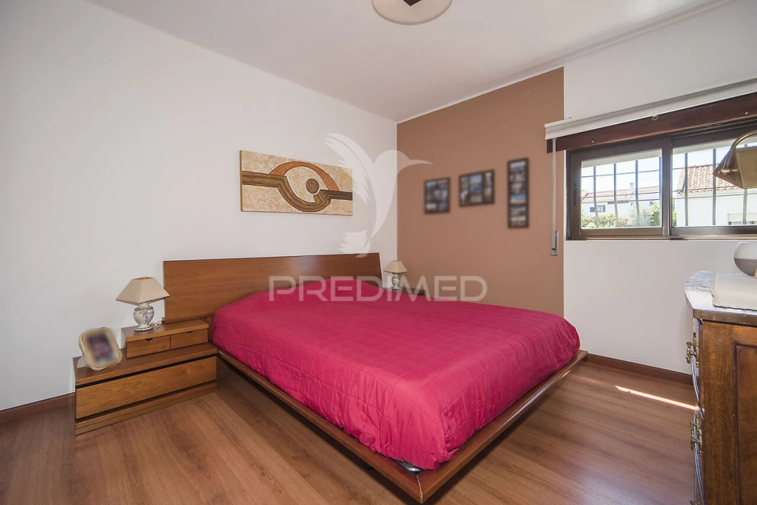 Moradia T6 para Venda em Olivais Foto 12