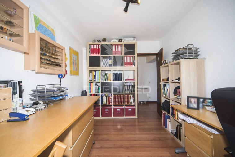 Moradia T6 para Venda em Olivais Foto 18