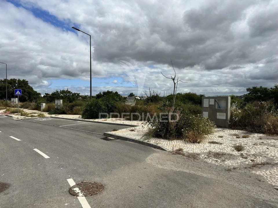 Terreno para Venda em Albufeira e Olhos de Água Foto 2