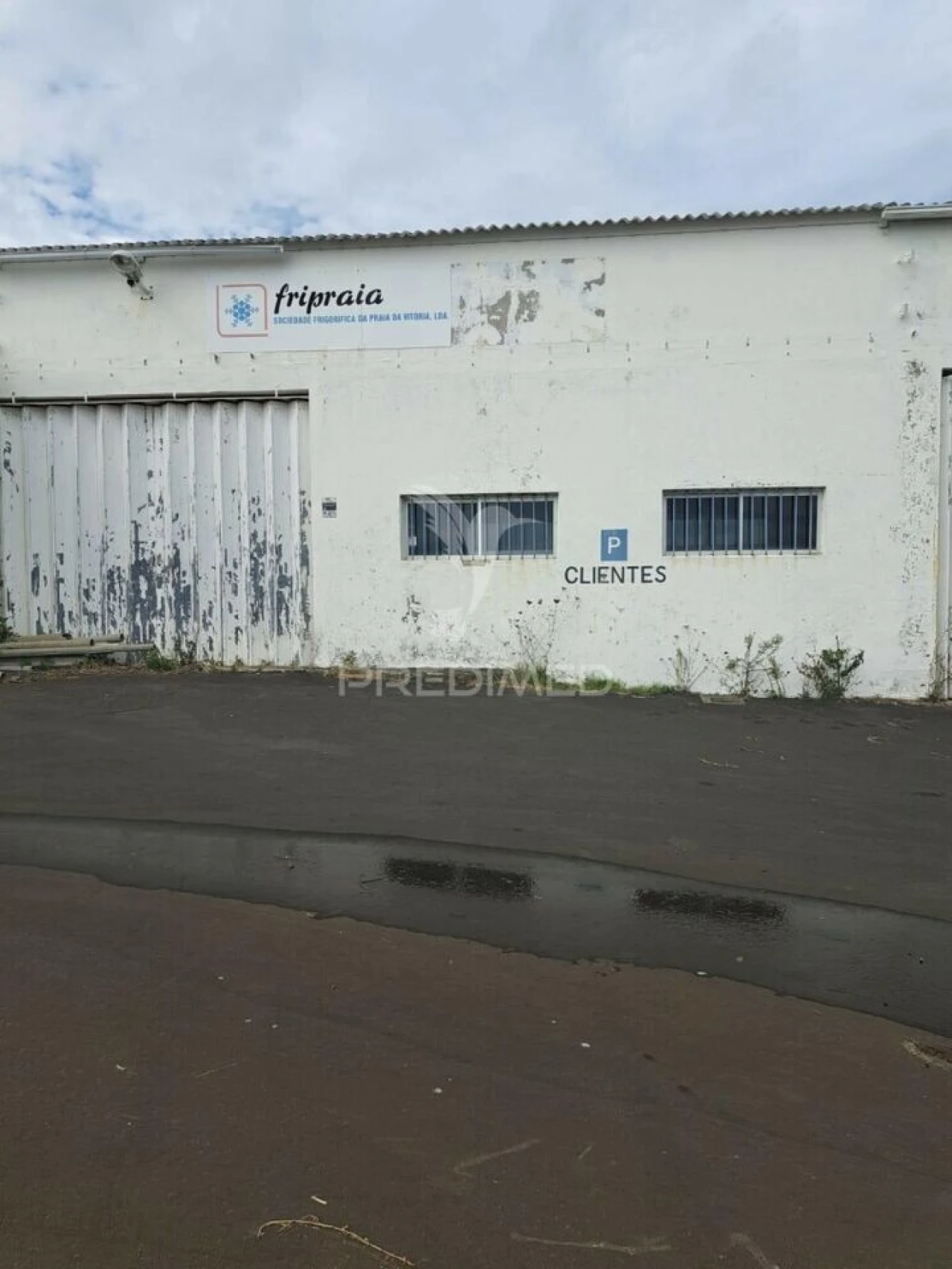 Armazém para Venda em Praia da Vitoria (Santa Cruz) Foto 5