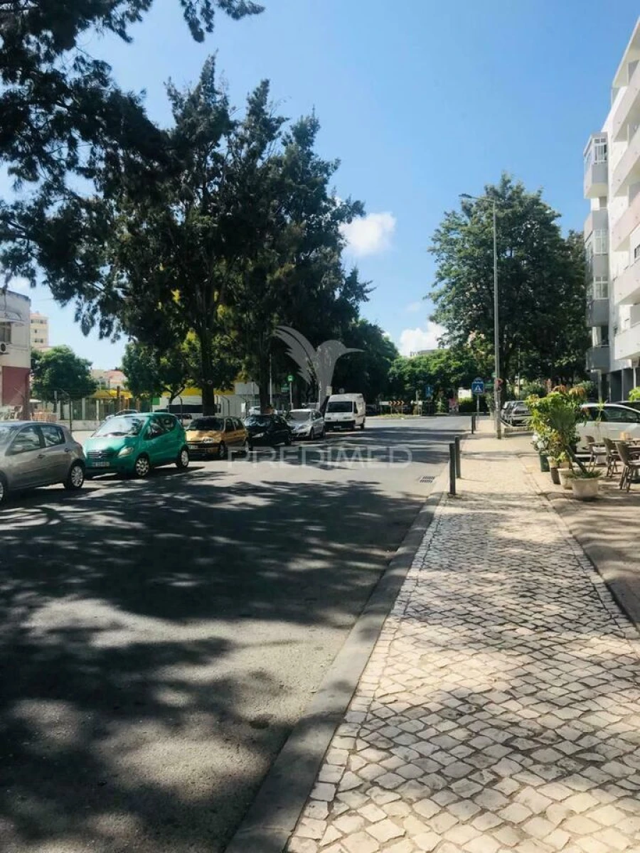 Loja para Venda em Portimão Foto 12