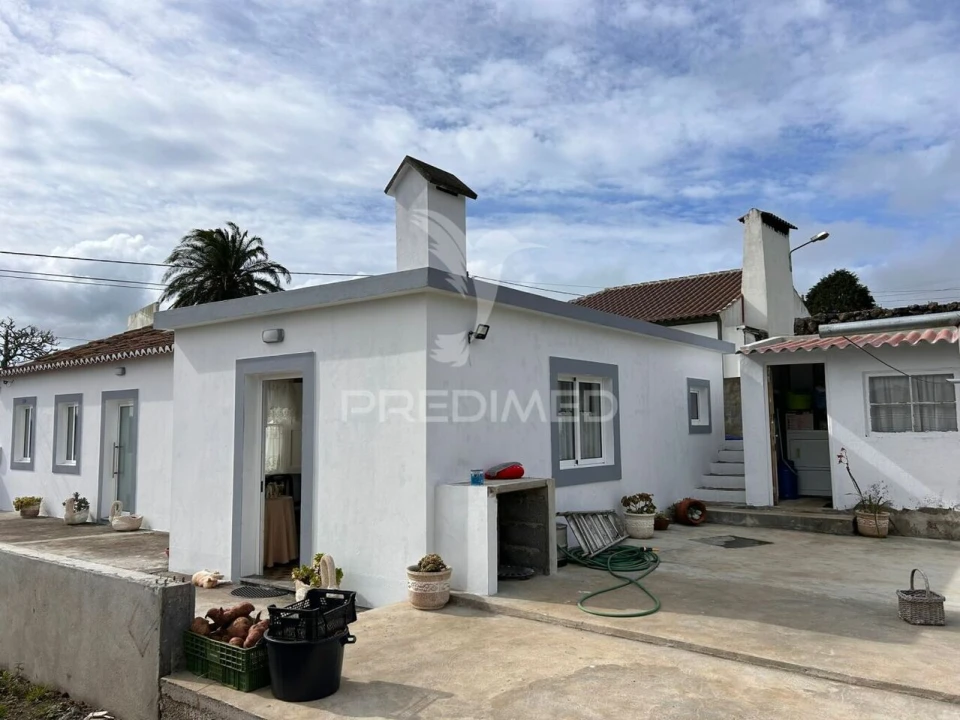 Moradia T5 para Venda em São Bartolomeu de Regatos Foto 7