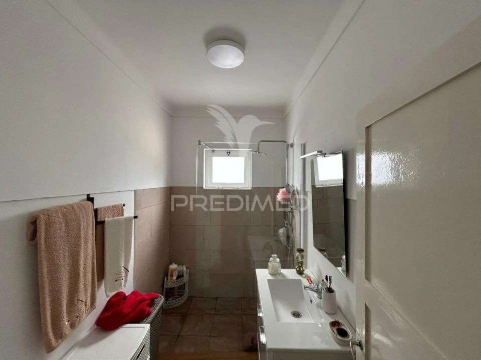 Moradia T5 para Venda em São Bartolomeu de Regatos Foto 16