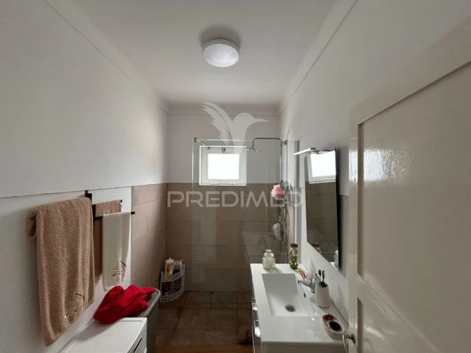 Moradia T5 para Venda em São Bartolomeu de Regatos Foto 16