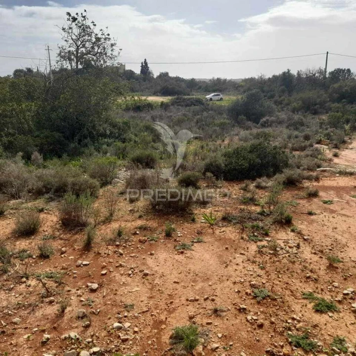 Terreno para Venda em Quelfes Foto 8