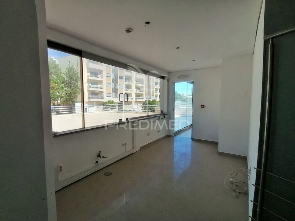 Loja para Venda em Pechão Foto 21