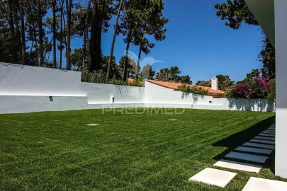 Moradia T4 para Venda em Corroios