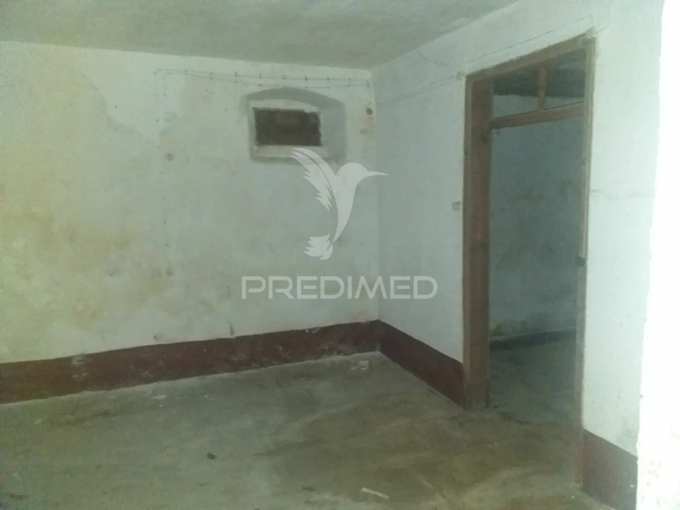 Moradia T5 para Venda em Alpalhão Foto 5