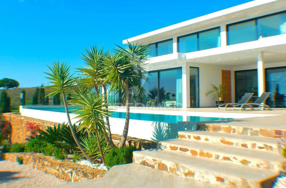 Moradia T5 para Venda em Vila Nova de Cacela Foto 2