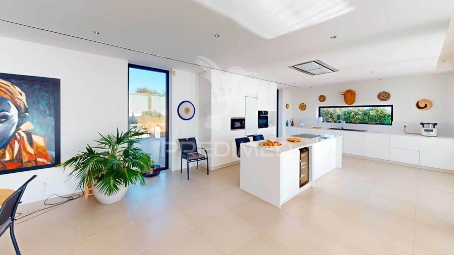 Moradia T5 para Venda em Vila Nova de Cacela Foto 9