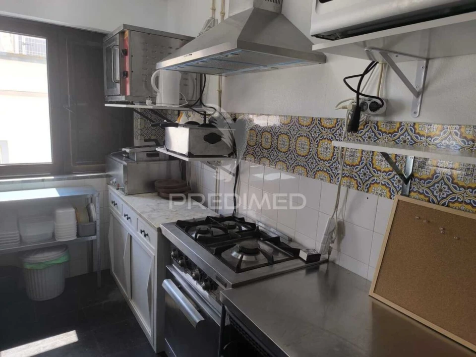 Prédio para Venda em Alcantarilha e Pêra Foto 6