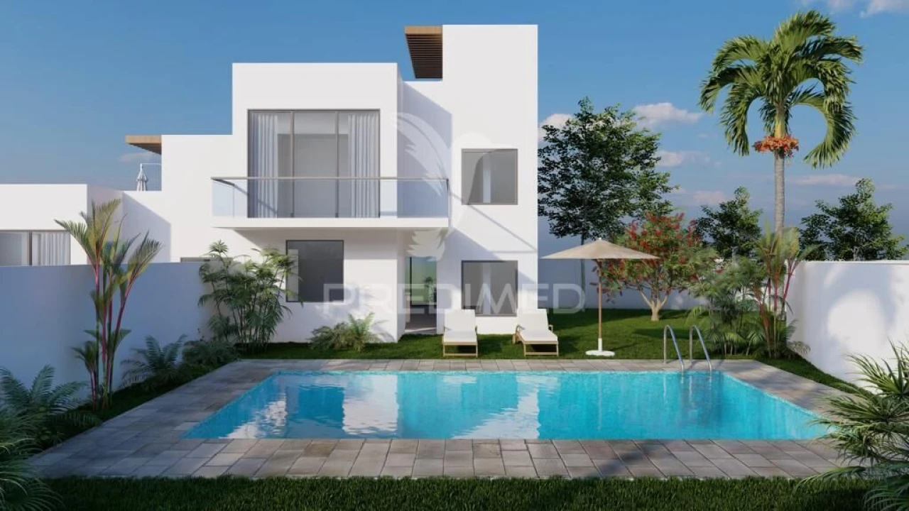 Moradia T3 para Venda em Caniço Foto 16