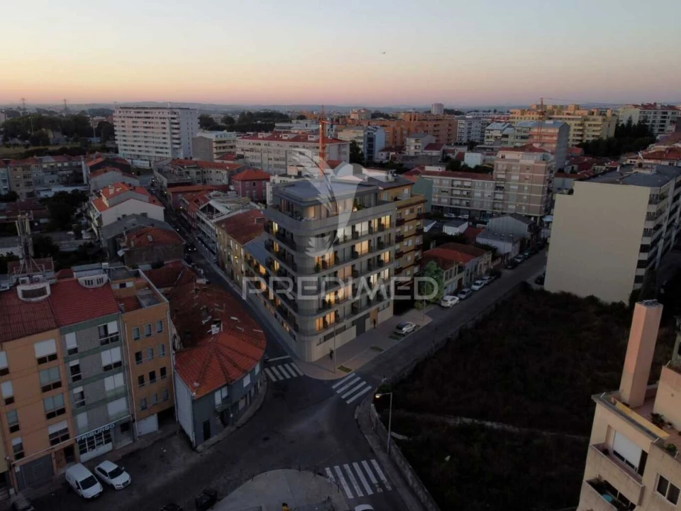 Apartamento T2 para Venda em Paranhos Foto 4