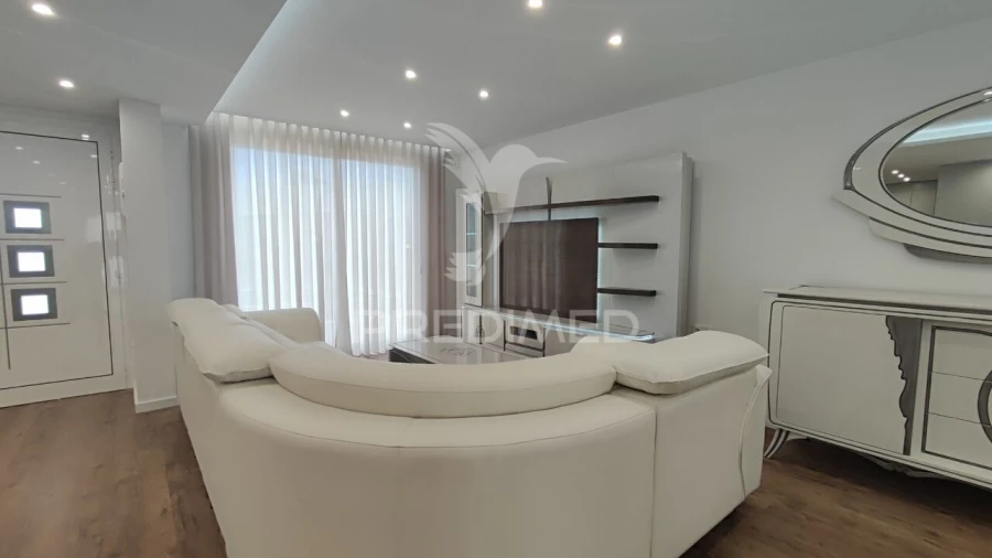 Moradia T4 para Venda em Machico Foto 6