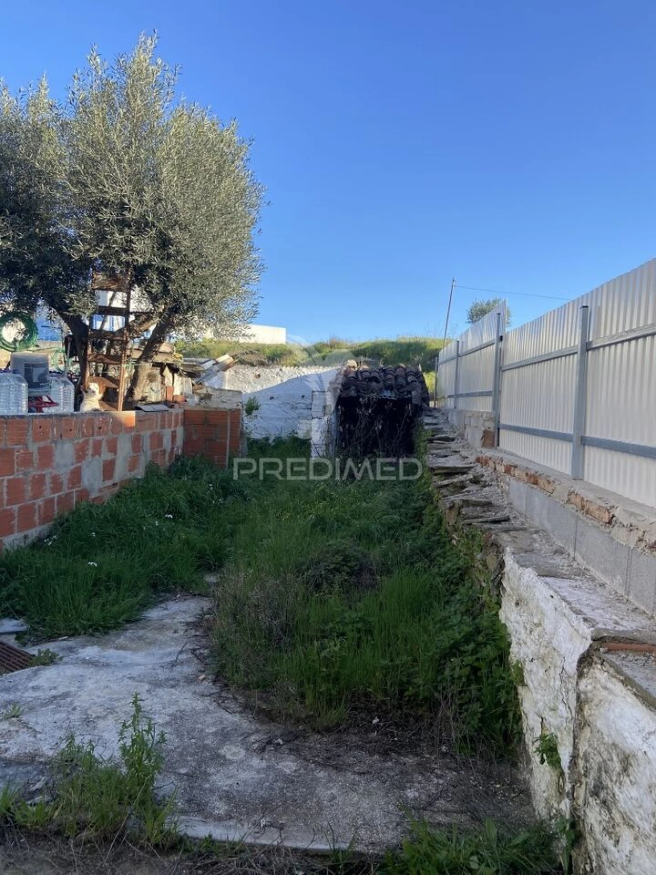 Moradia T1 para Venda em Ciladas Foto 4