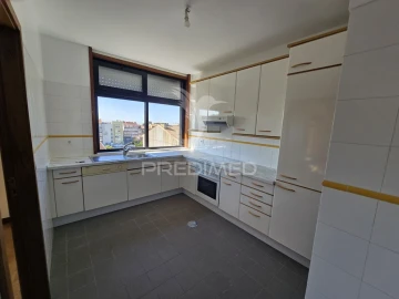 Apartamento T2 para Venda em Paranhos