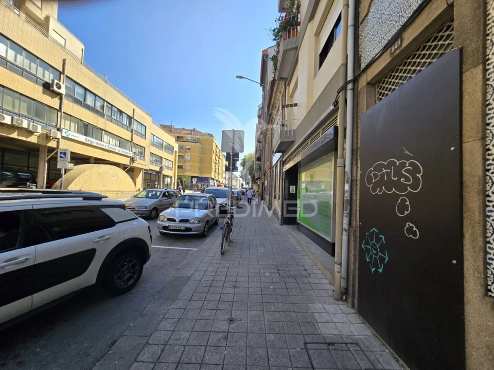 Apartamento T2 para Venda em Paranhos Foto 20