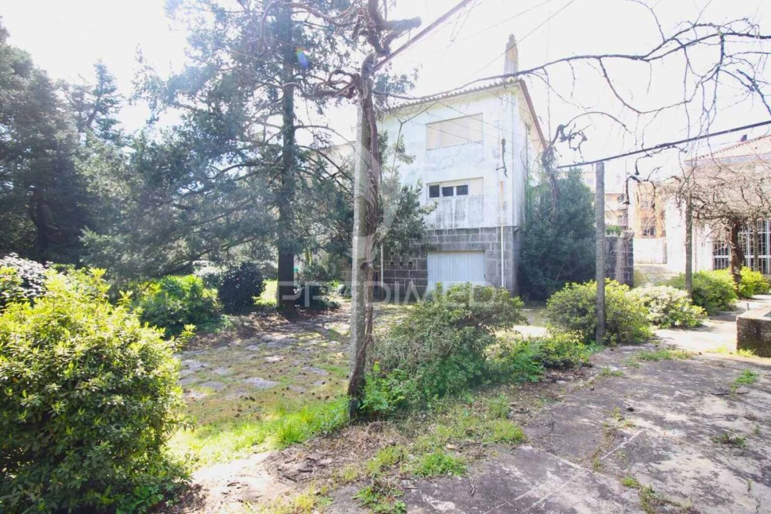 Terreno para Venda em Creixomil Foto 27