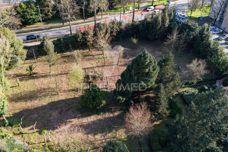 Terreno para Venda em Creixomil Foto 16