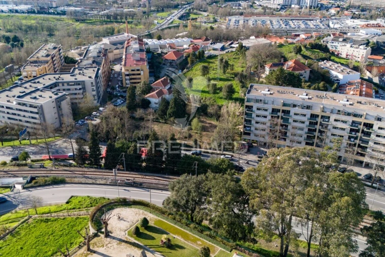 Terreno para Venda em Creixomil Foto 19