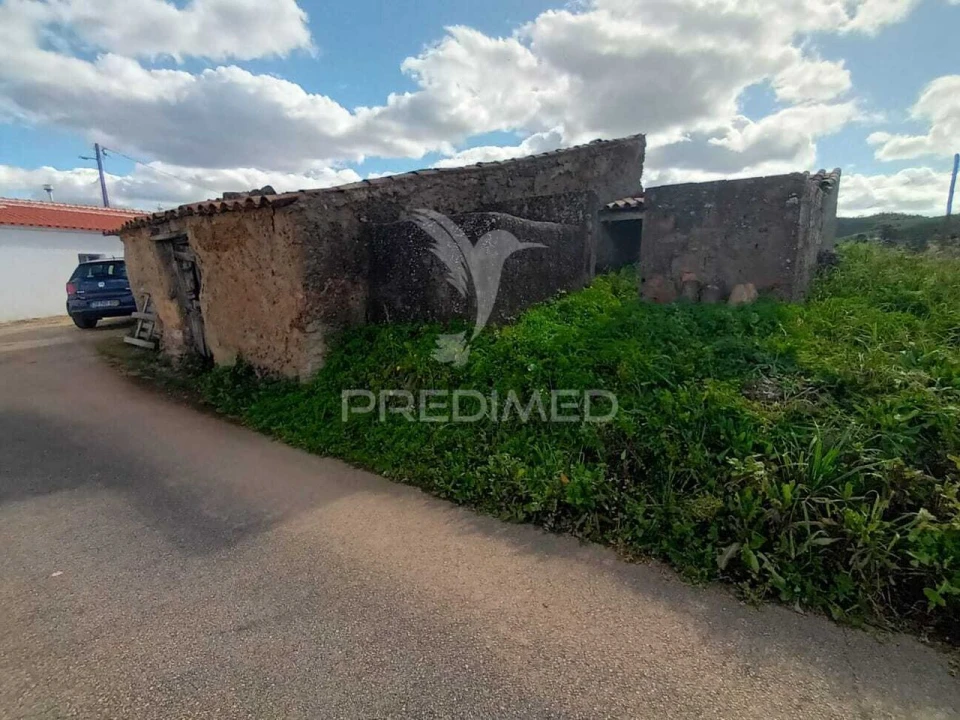 Moradia T0 para Venda em São Marcos da Serra Foto 3