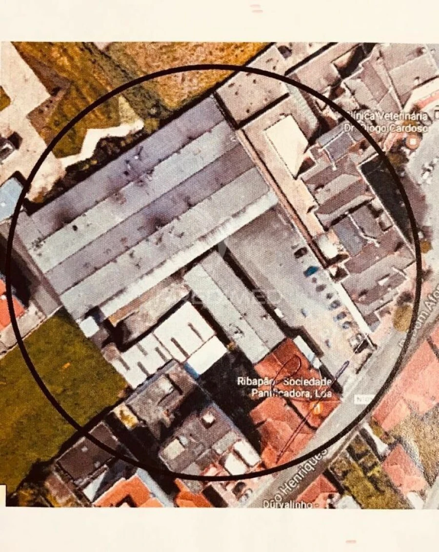 Terreno para Venda em Fânzeres e São Pedro da Cova Foto 1