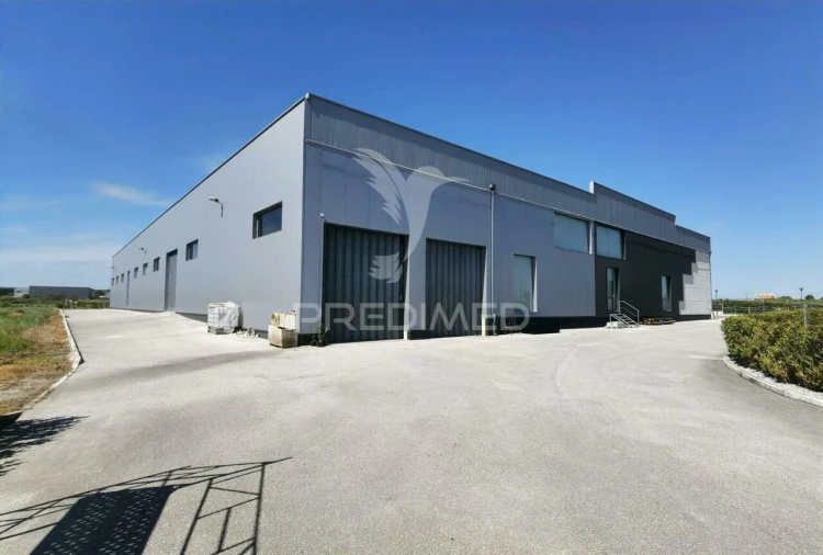 Armazém para Venda em Pernes Foto 4