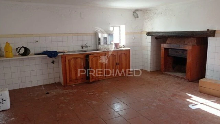 Moradia T3 para Venda em Cabeço de Vide Foto 9