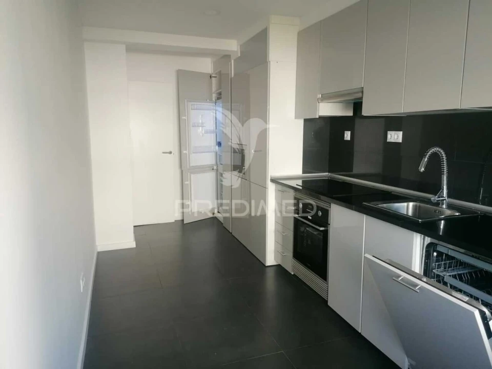 Apartamento T3 para Venda em Odivelas Foto 5