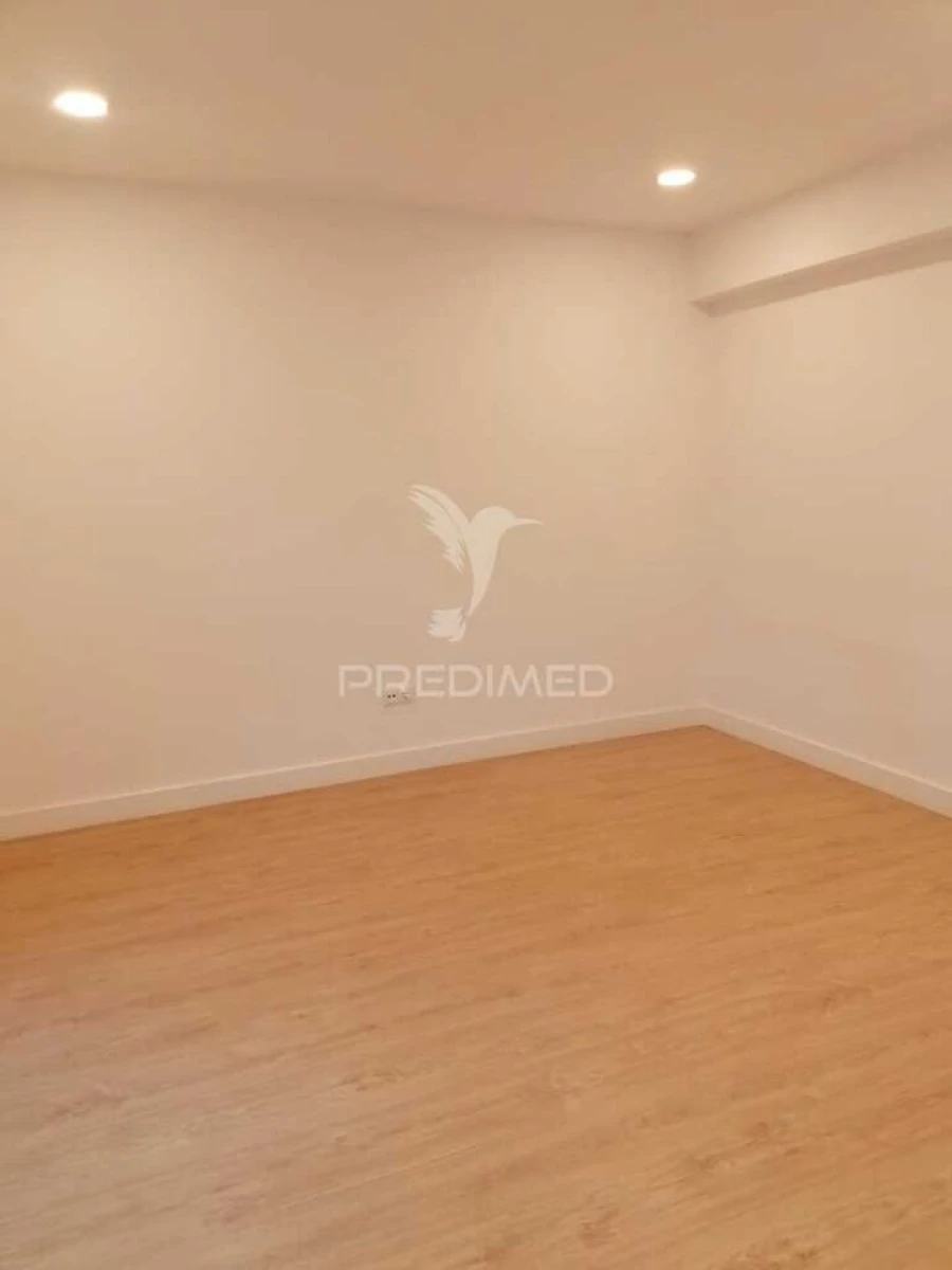 Apartamento T3 para Venda em Odivelas Foto 6