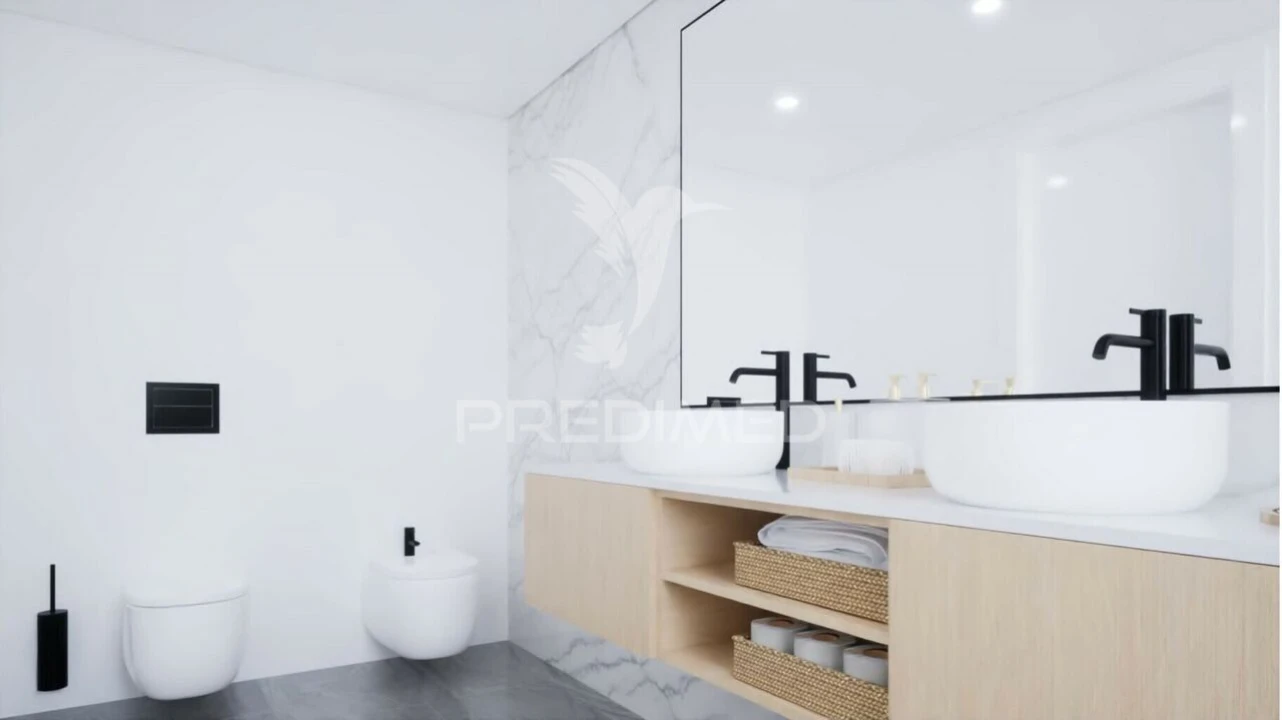 Moradia T3 para Venda em Arco da Calheta Foto 23