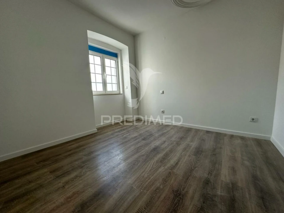 Apartamento T3 para Venda em Caia, São Pedro e Alcáçova Foto 11