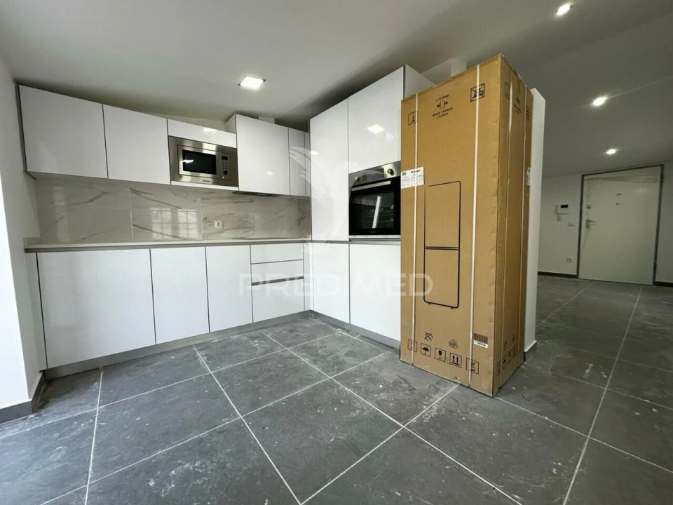 Apartamento T3 para Venda em Caia, São Pedro e Alcáçova Foto 2