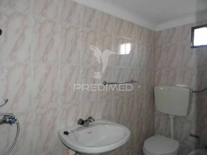 Moradia T4 para Venda em Montargil Foto 6