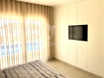 Moradia T4 para Venda em Algoz e Tunes