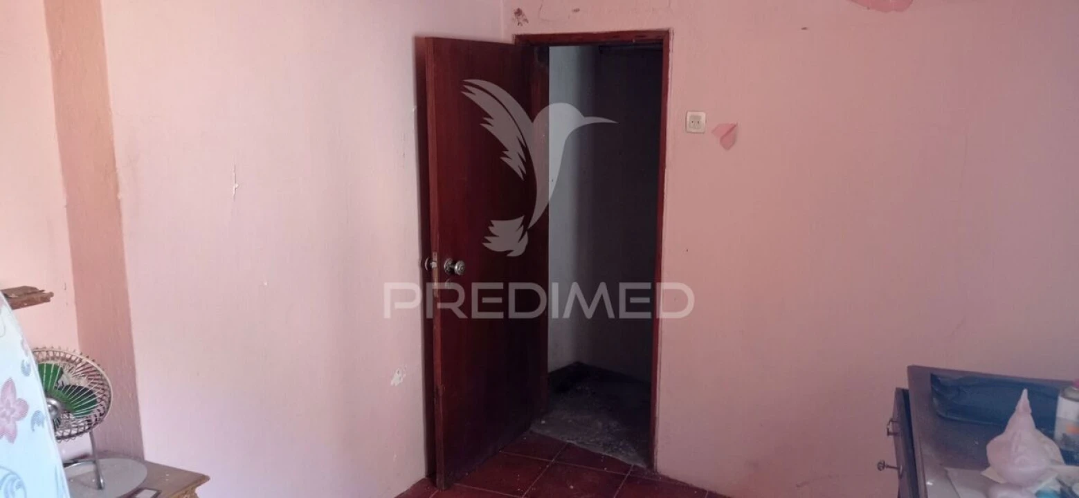 Moradia T3 para Venda em Montargil Foto 13