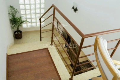 Moradia T7 para Venda em Portimão