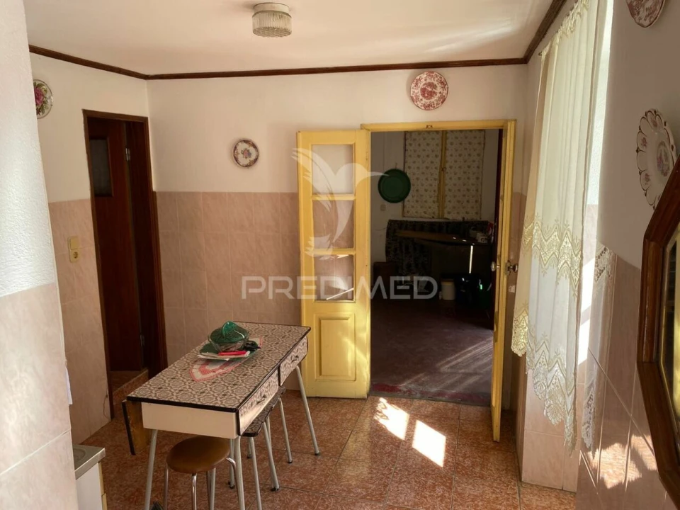 Moradia T4 para Venda em Alpalhão Foto 2