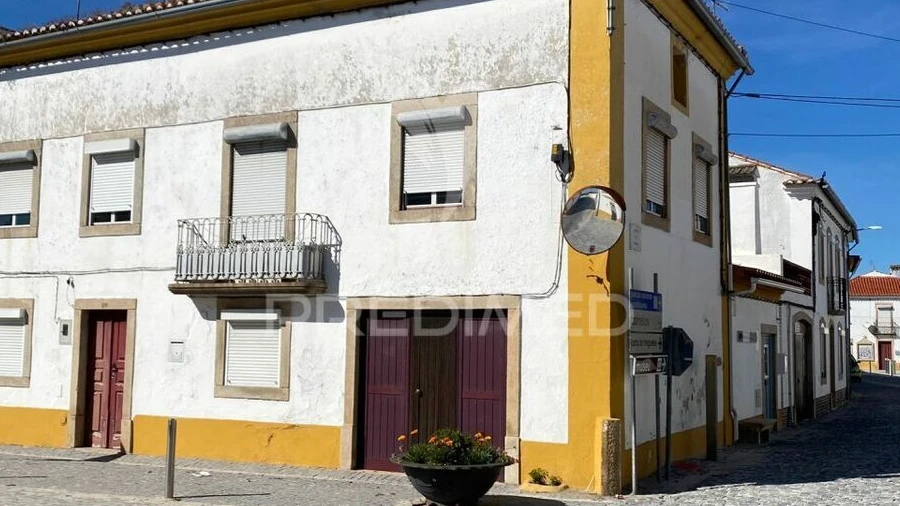 Moradia T4 para Venda em Alpalhão