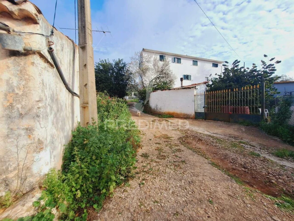 Moradia T0 para Venda em Alte Foto 11