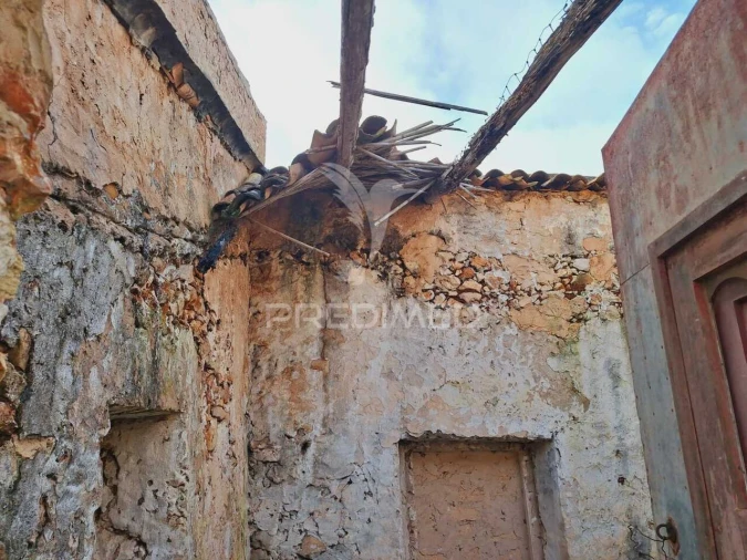 Moradia T0 para Venda em Alte Foto 7