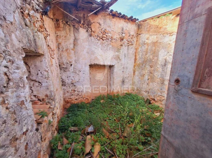 Moradia T0 para Venda em Alte Foto 15