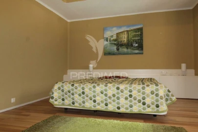 Apartamento T4 para Venda em Albufeira e Olhos de Água